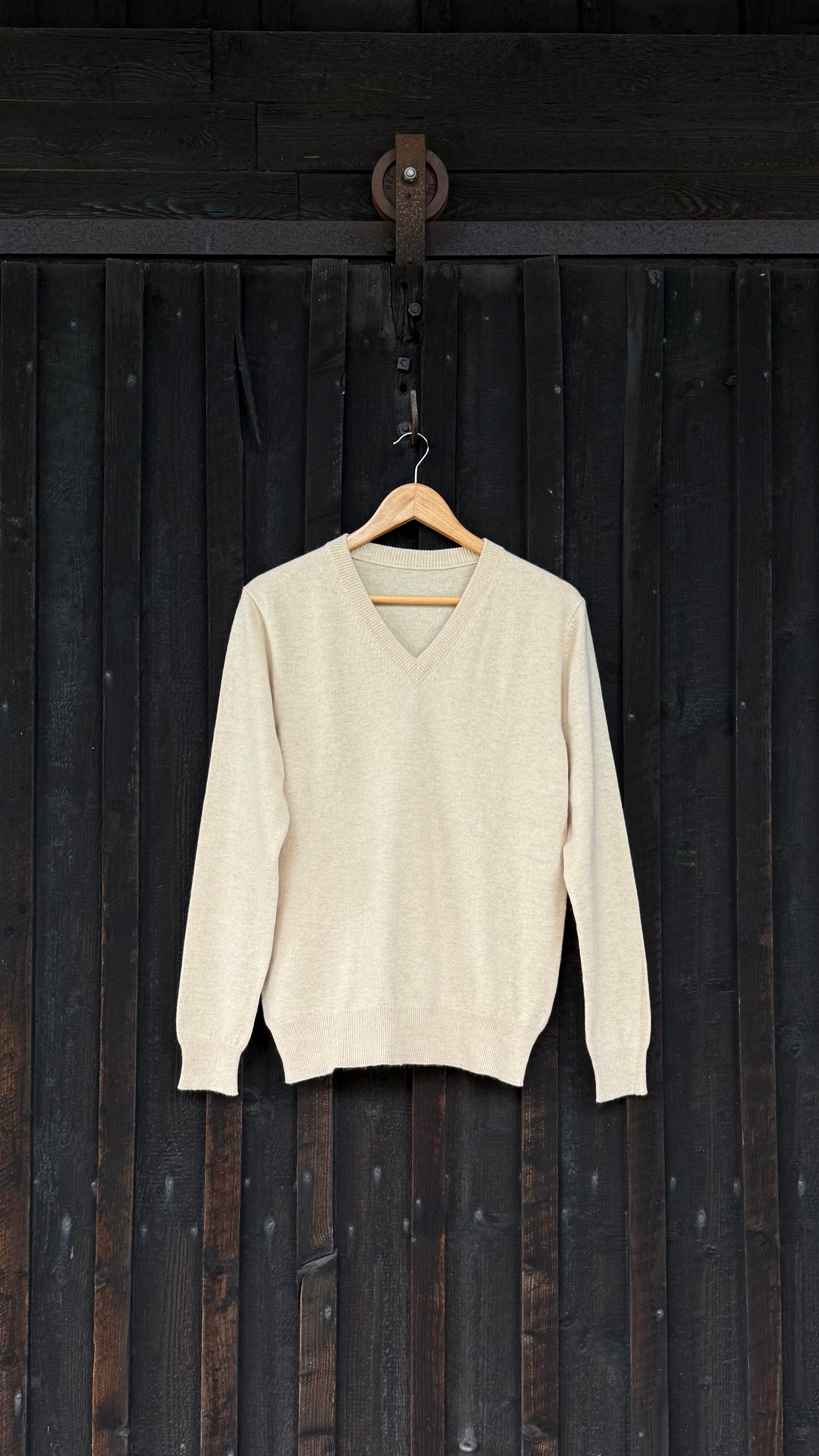 Handknit Cashmere V-Neck Sweater | Undyed