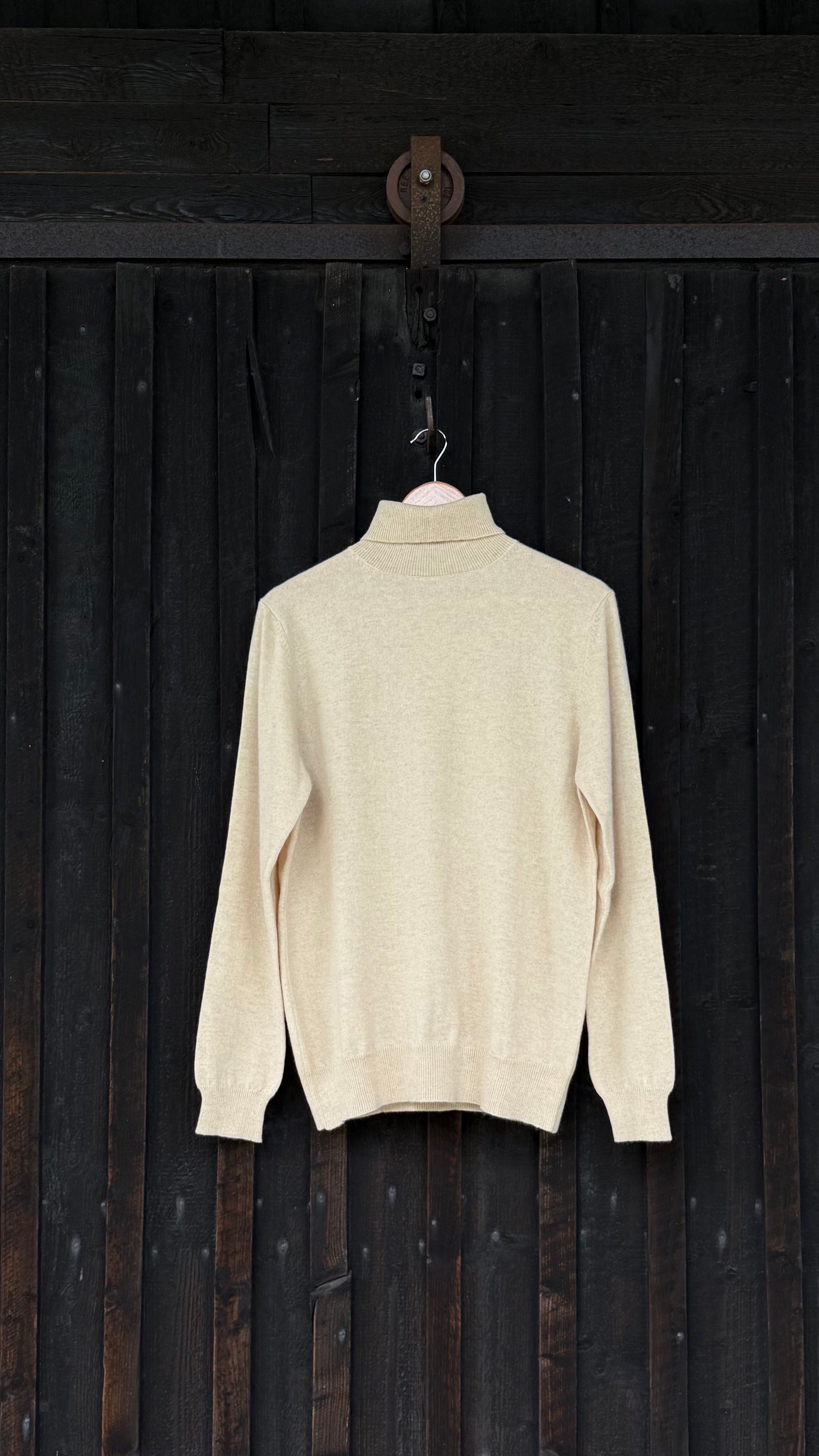 Handknit Cashmere Classic Turtleneck Sweater | Undyed