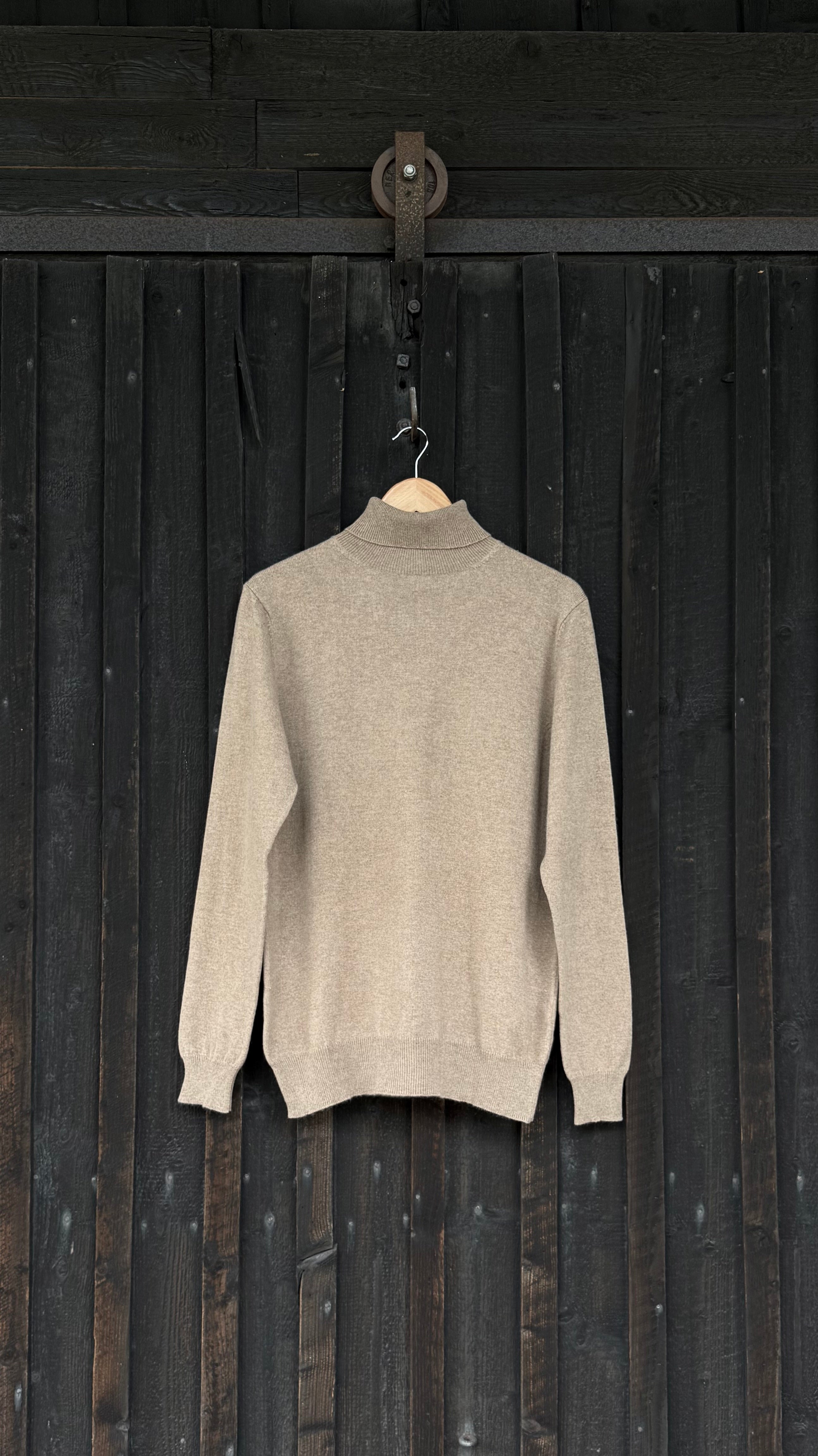 Botanically-Dyed Handknit Cashmere Classic Turtleneck Sweater | Calendula