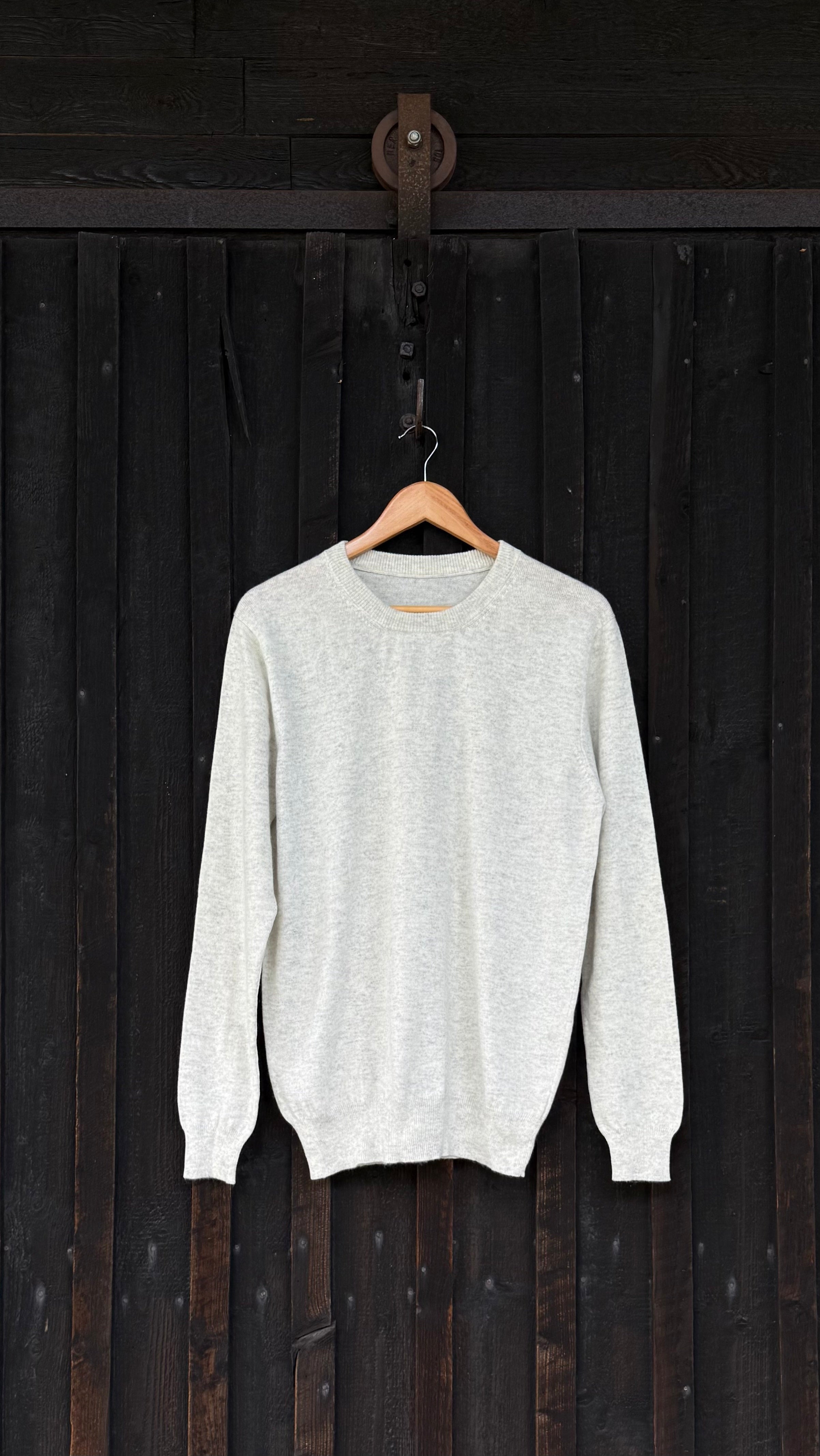 Botanically-Dyed Handknit Cashmere Crewneck Sweater | Kalmia